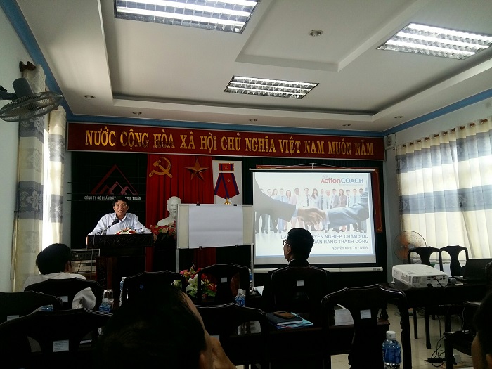 Chủ tịch HĐQT-Tổng Giám đốc Lâm Thành Nhân phát biểu